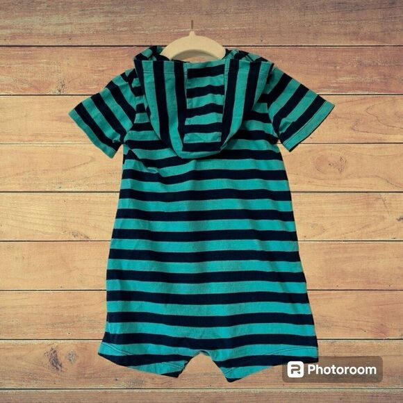 Carter’s Blue Striped With Whale Hooded Romper Sz 24m EUC - Picture 2 of 4